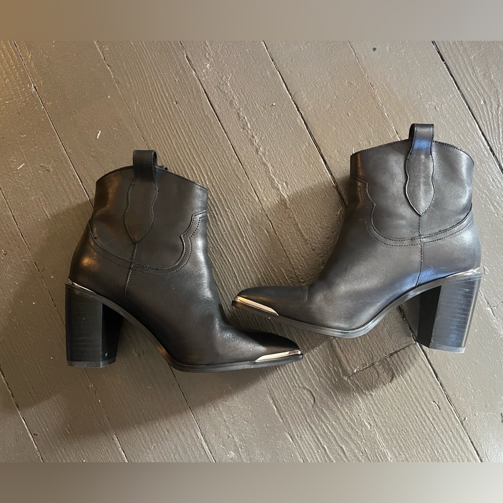Steve Madden Black Leather Heeled Ankle Boots with Silver Toe Caps